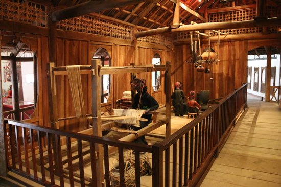 ethnology museum hanoi ethnic household display